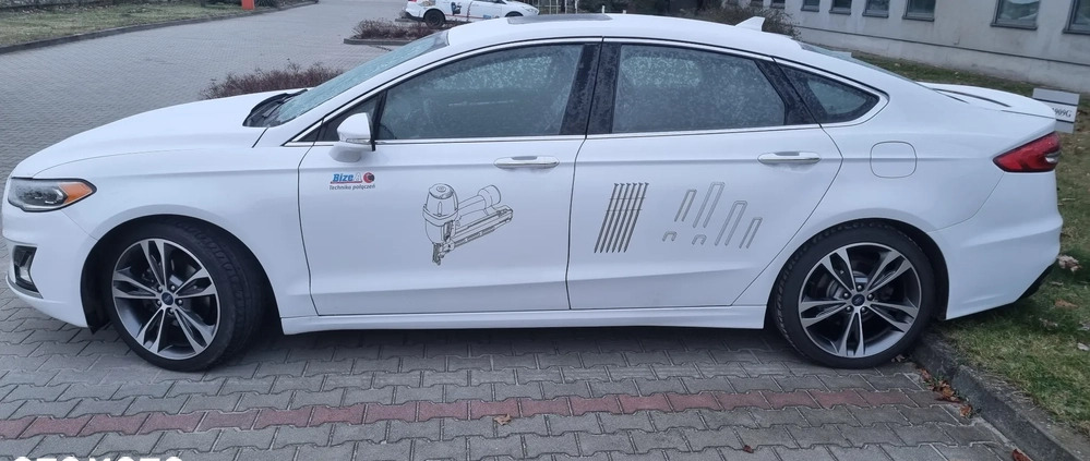 Ford Fusion cena 65900 przebieg: 81316, rok produkcji 2020 z Żyrardów małe 352